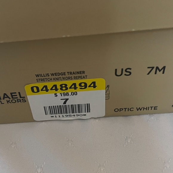 New Michael Kors Willis Stretch Knit Trainer - Picture 7 of 7